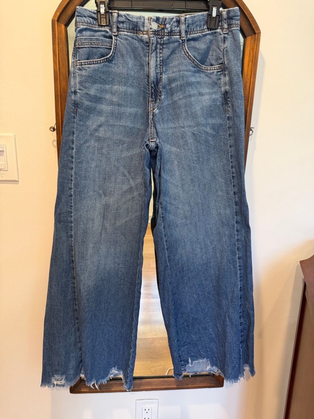 Anthropologie The Adi Regenerative Cotton Mid-Rise Raw Edge Hem Flare Jeans 28 - Picture 4 of 10